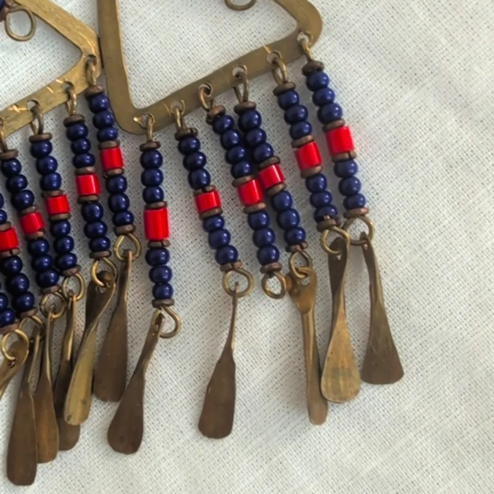 Vintage African Beaded Necklace - Picture 10 of 10